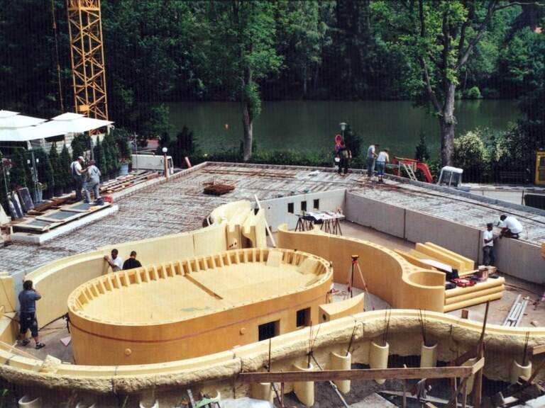 Bauphase Außenpool Laguna Spa Romantischer Winkel