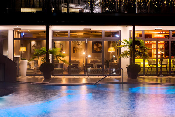 Außenpool im Ruhebereich