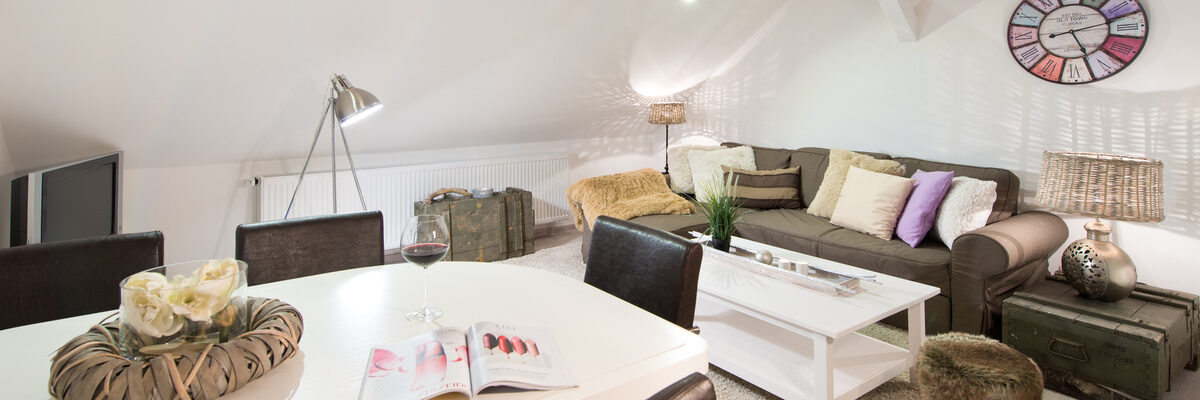 Wohn- und Essbereich im Wohflühl-Appartement