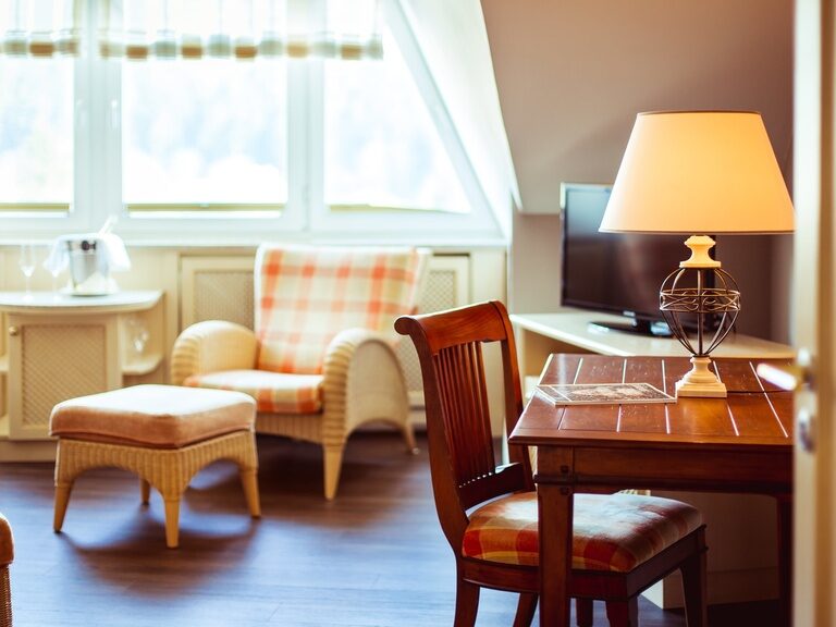 Schreibtisch in der RoLigio® Suite Wohnen in der RoLigio® Suite