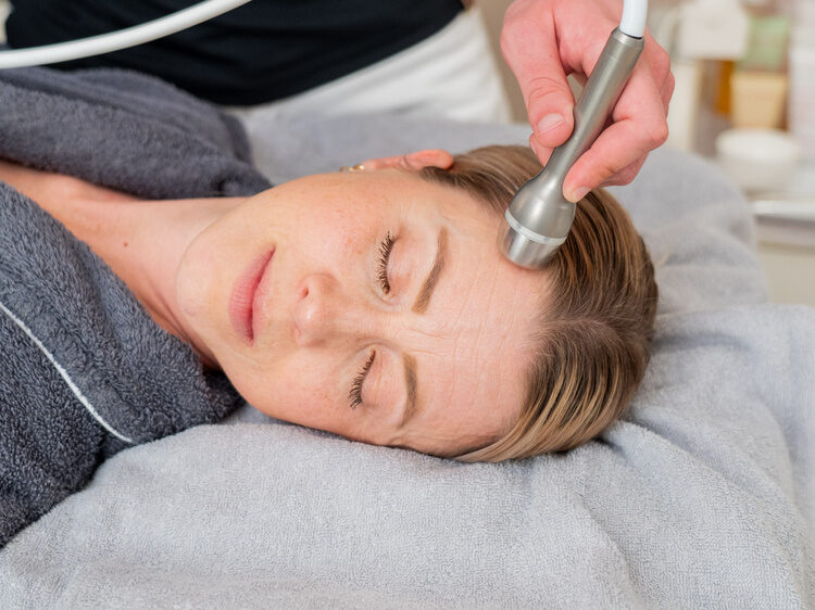 Dr. BABOR Microdermabrasion & Ultraschall Dr. BABOR Microdermabrasion & Ultraschall