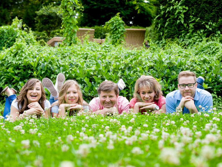 Familienbild Sommer Inhaberfamilie