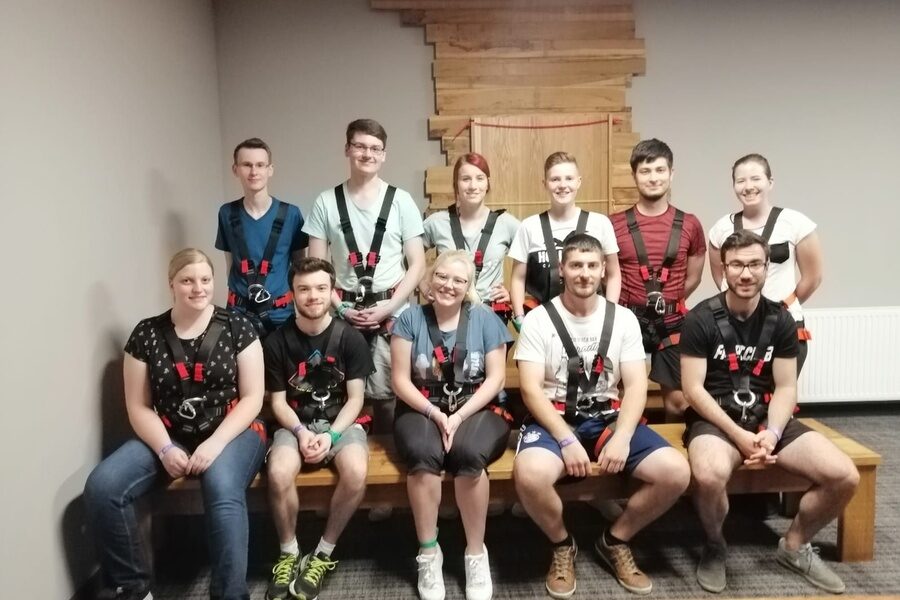 Azubis nach der Kletterstunde