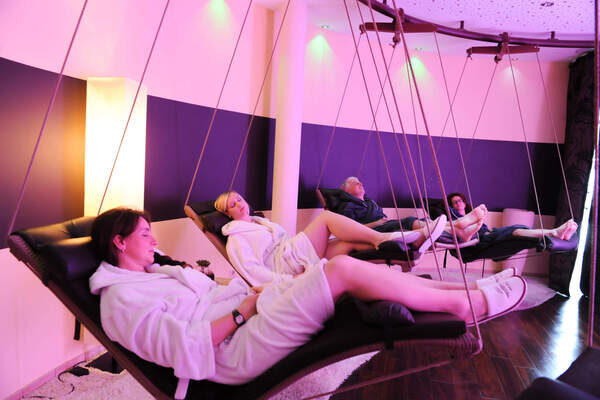 Hotel WEllness hängende liegen hängematte rund um die uhr entspannen