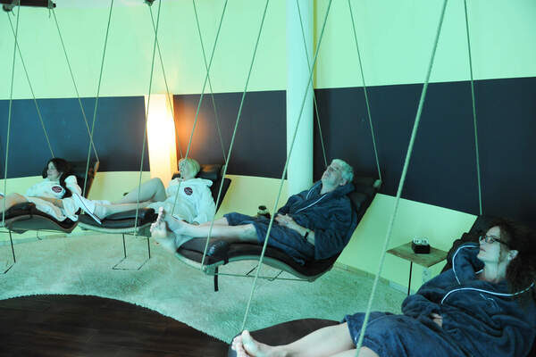 Tiefenentspannung Romantischer Winkel Lichspiel Hängematte Ruhe