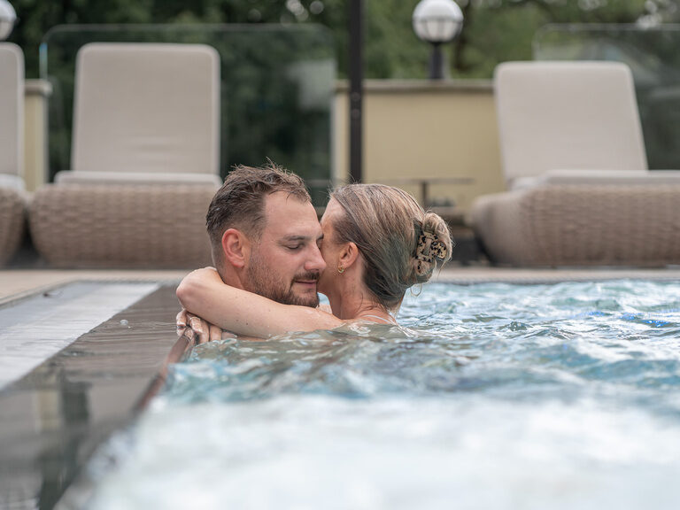 Außenpool Pärchenzeit Cocktail genießen Romantischer WInkel