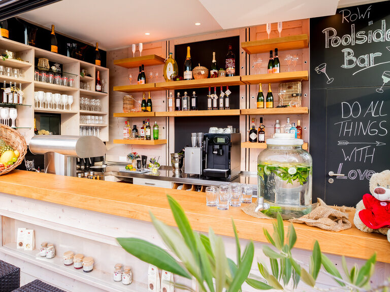 Poolbar Romantischer Winkel