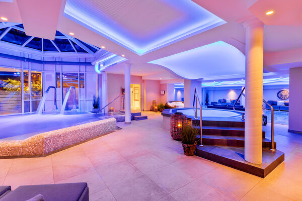 Wellnesszeit Romantischer WInkel Innenpools