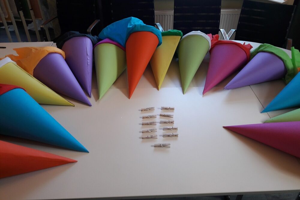 neue Azubis begrüßen basteln azubis rowianer